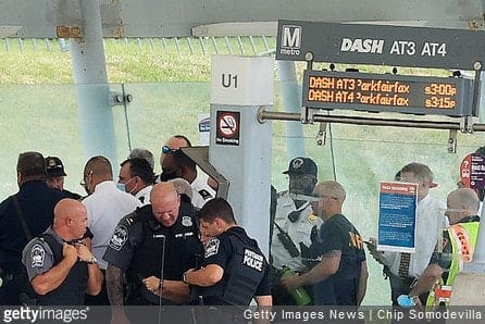 Pentagon Police Officer and Suspect Killed in Attack on Bus Platform