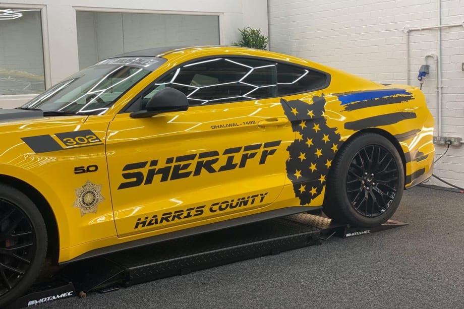 British Citizen Honors Fallen Texas Deputy with Personalized Sports Car