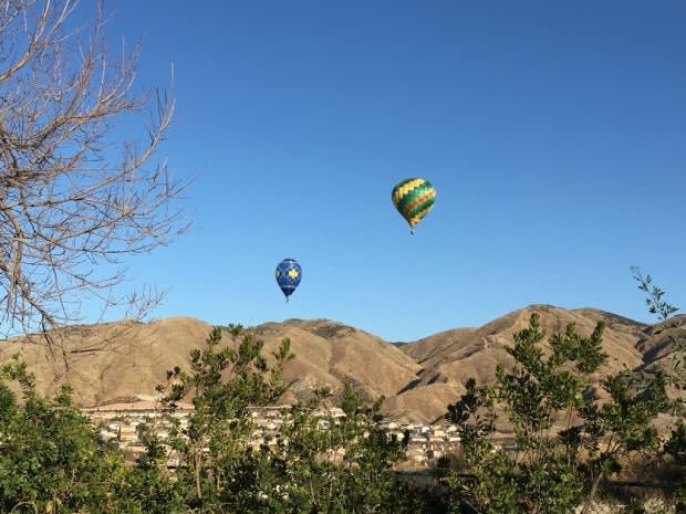 California Deputies Pull Over Hot Air Balloons in Flight