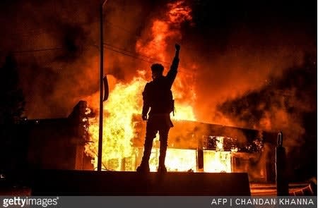 Poll: Voters Want Congress to Investigate 2020's Anti-Police Riots