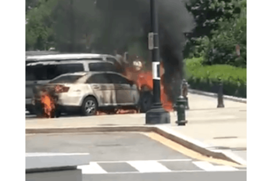 Man Burned While Torching Police Vehicle Outside US Supreme Court