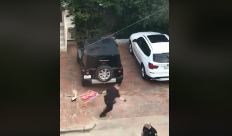 Video: Maine Officers Rescue Skunk from Tricky Predicament