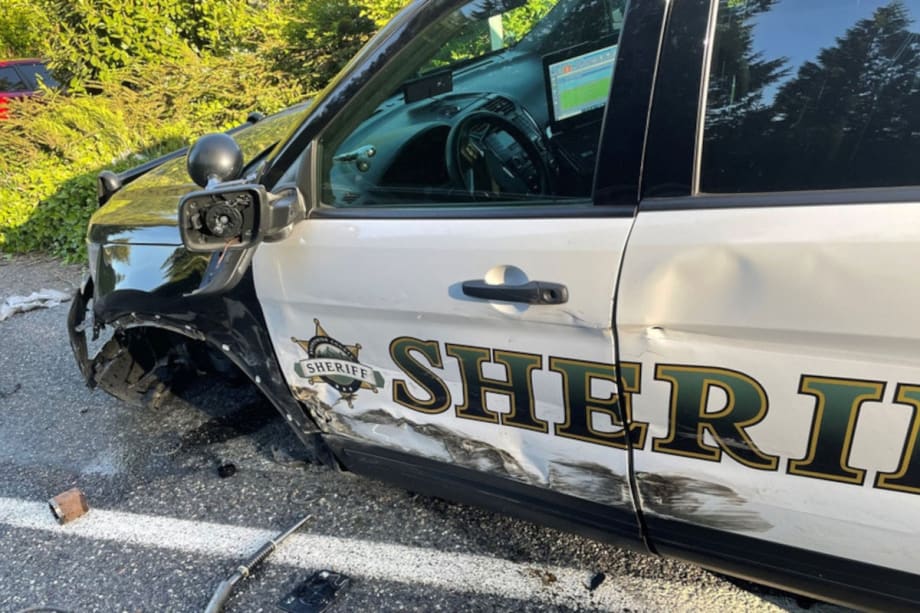 Washington Sheriff's SUV Wrecked by Tesla on Auto-Pilot