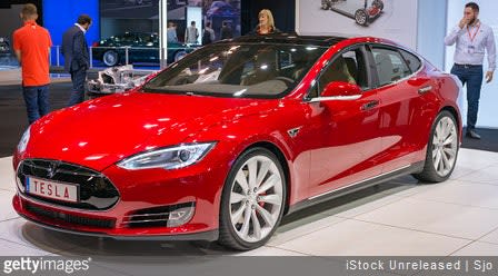 Police Warned of Dangers from Fires Involving Electric Vehicles