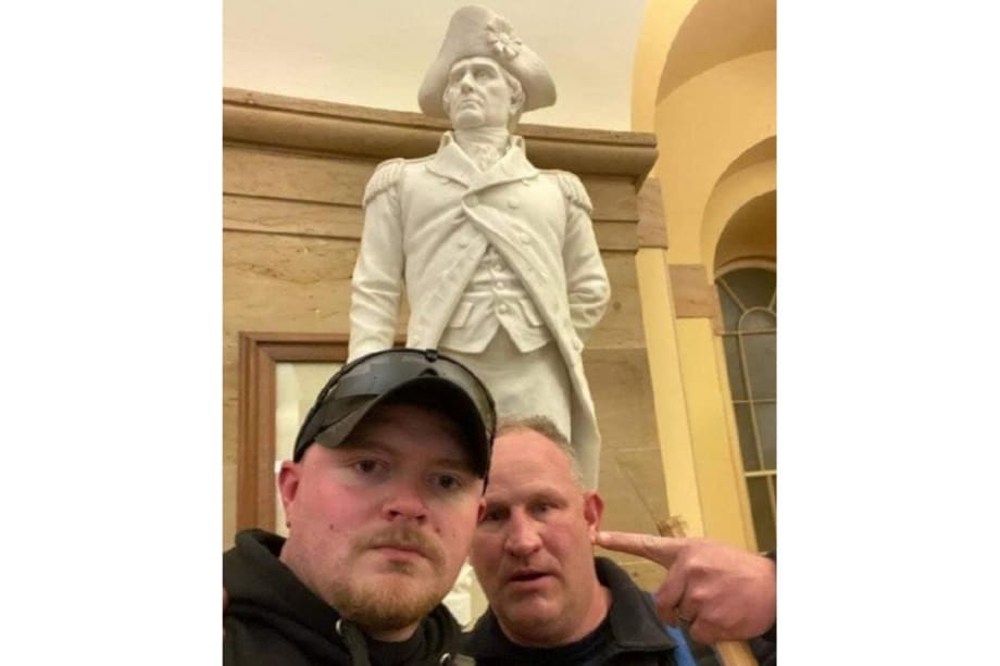2 Virginia Officers Face Federal Charges Over Illegally Entering Capitol