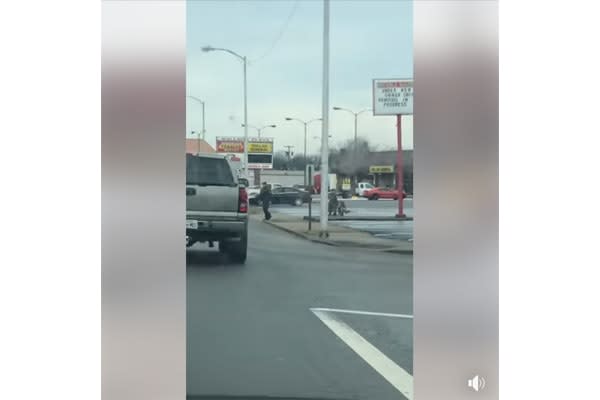 Video: Tennessee Officer Helps Man in Wheelchair Across Street