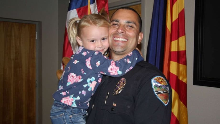 AZ Lieutenant and His Wife Adopt Little Girl He Comforted After She was Abused