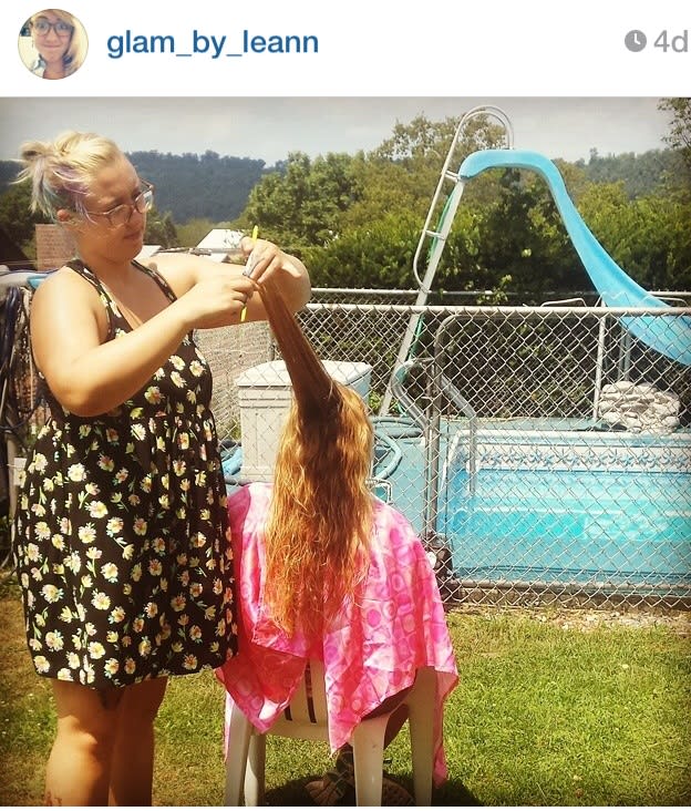 Keep 'em Comin'! We Love Your #Travelinghairdresser Pix