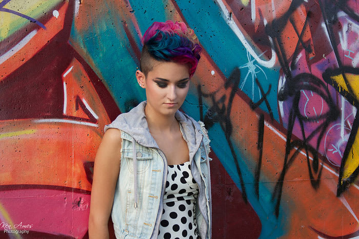 Magenta and Violet 'Hawk For Her: Get the Color Formula