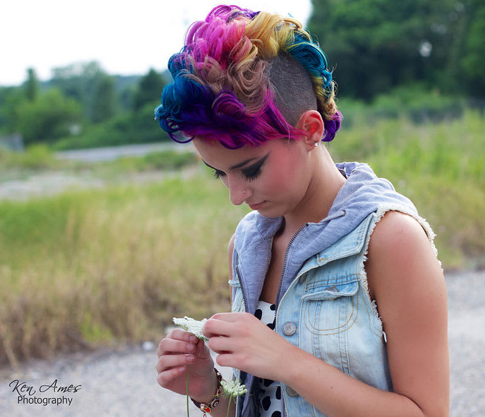 Magenta and Violet 'Hawk For Her: Get the Color Formula