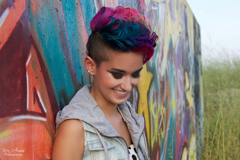 Magenta and Violet 'Hawk For Her: Get the Color Formula