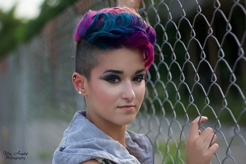Magenta and Violet 'Hawk For Her: Get the Color Formula