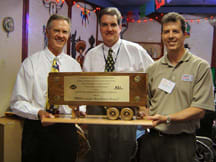 PSI Recognizes Utility Trailer With Customer Excellence Award
