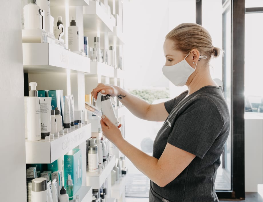 How Skin Pros Can Navigate Facials With Enhanced Safety 