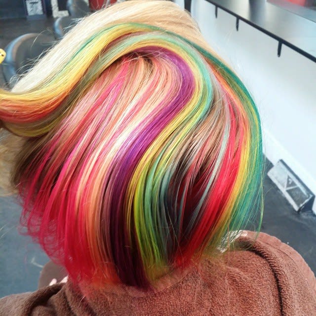 HOW-TO: Cynthia Lumzy's Peekaboo Rainbow Color