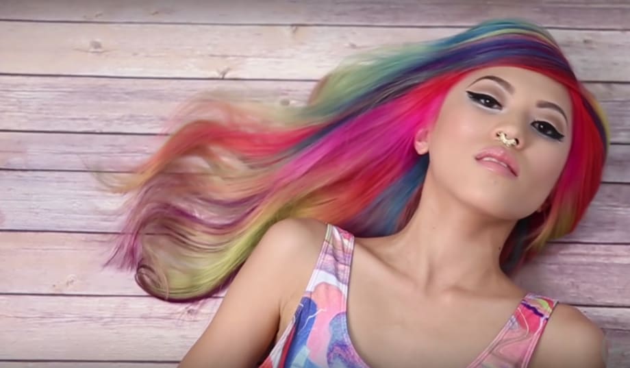 VIDEO: 8 Shades, 1 Colormelt - How to Create Rainbow Hair Without Transfer or Bleeding