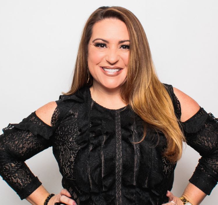 NovaLash's 2019 Lash Artist of the Year Shares Her Top 5 Tips for Lash Success