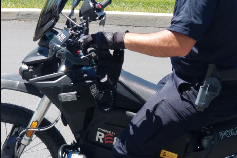 All-Electric Police Motorcycles Reduce City's Carbon Emissions