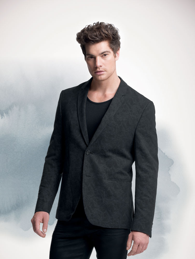Lifestyle Haircuts: Personalized, On-Trend Styles for Every Client