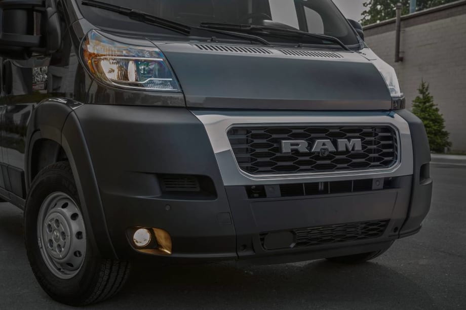 Amazon, Stellantis Collaborate to Transform In-Vehicle Experience