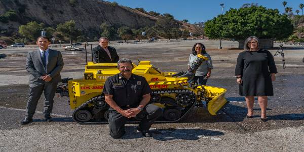 Los Angeles Fire Department Debuts Robotic Firefighting Vehicle 