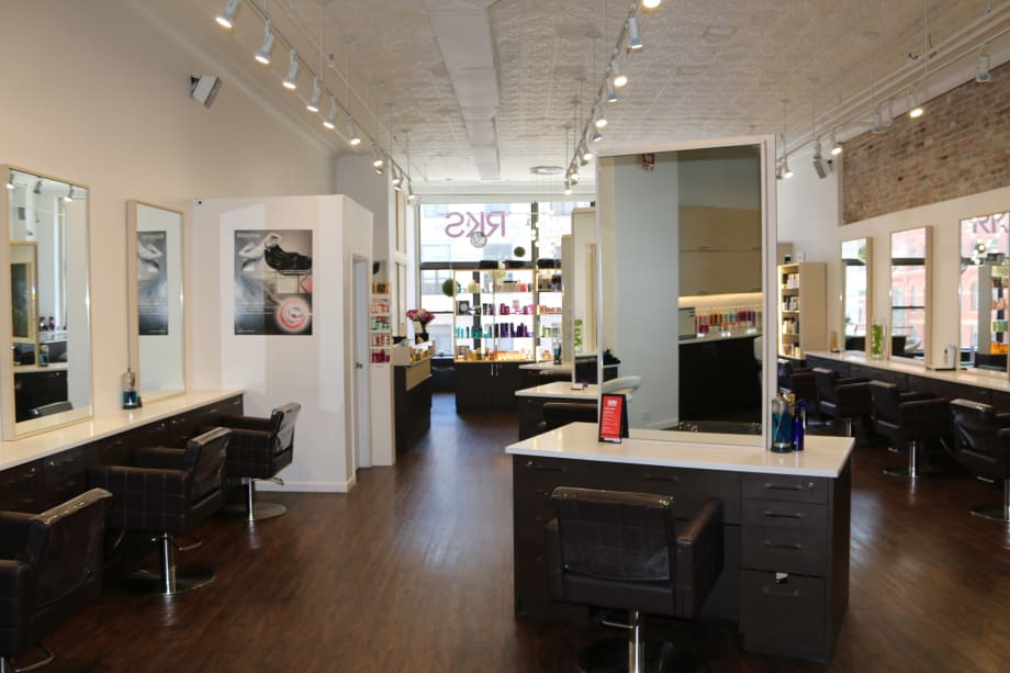 Salon Tour: Roman K Salon