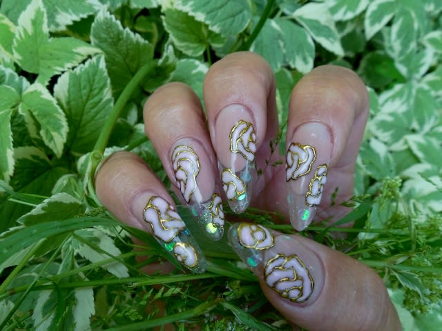 Clear Glitter Gel Tips With Roses Tutorial