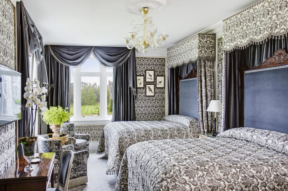 SPA TOUR: Fit For A King