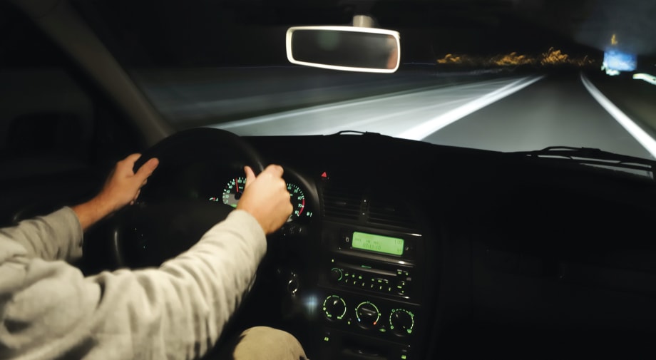 How to Use Your Headlights This Winter