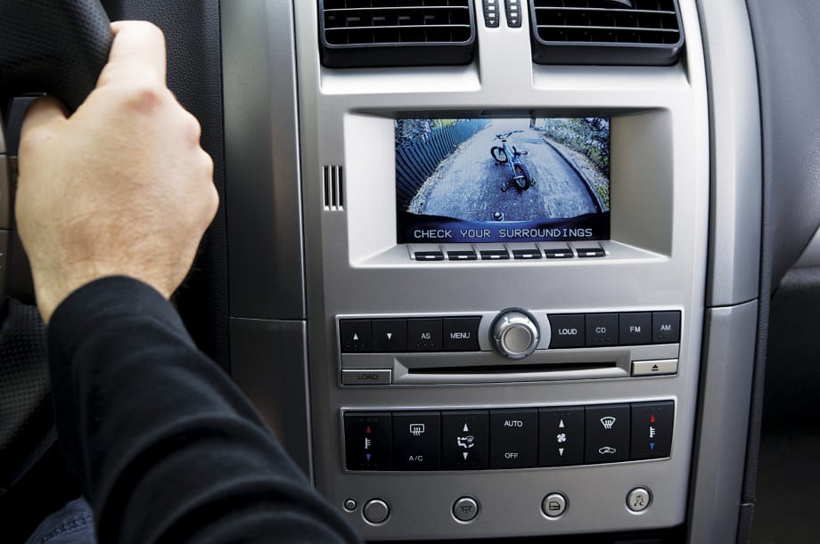 NHTSA Mandate Brings Rearview Cameras into View