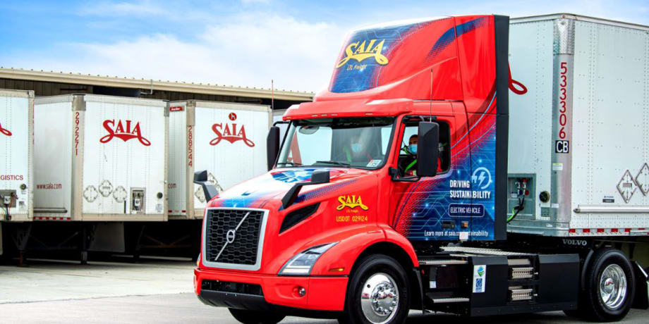 Saia Takes Delivery of Volvo VNR Electric Trucks