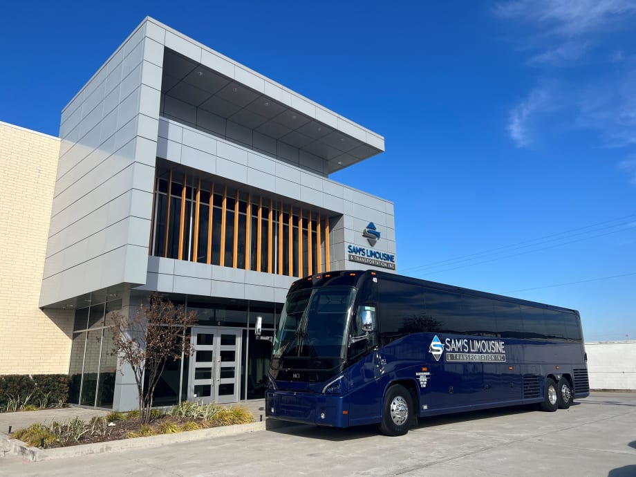 MCI to Deliver 30 Luxury J4500s to Sam's Limousine