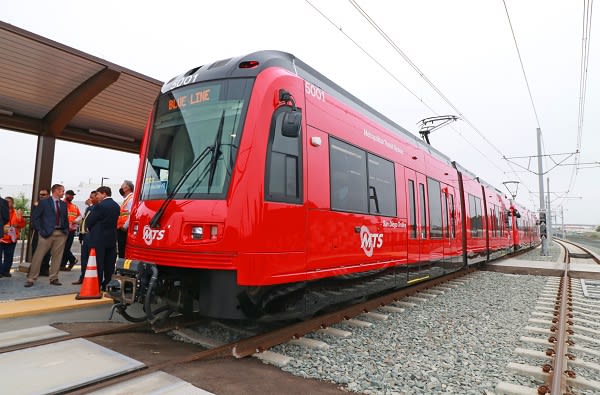 San Diego’s Mid-Coast Trolley Extension Project Advances