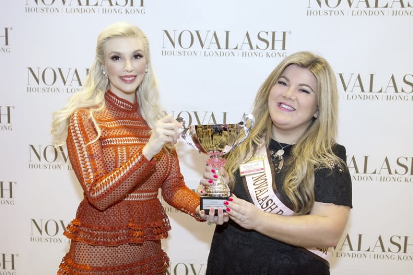 How This Lash Artist Went From 4...to 36 Clients in a Flash!