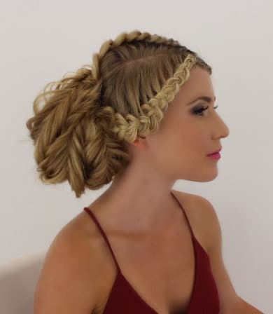 Sarah Mac Named Grand Prize Winner of HairUWear's Extend Your Creativity Contest