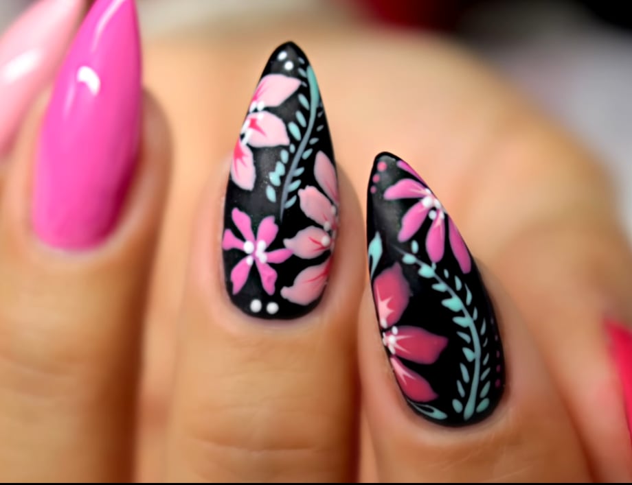 Black Flower Nail Art