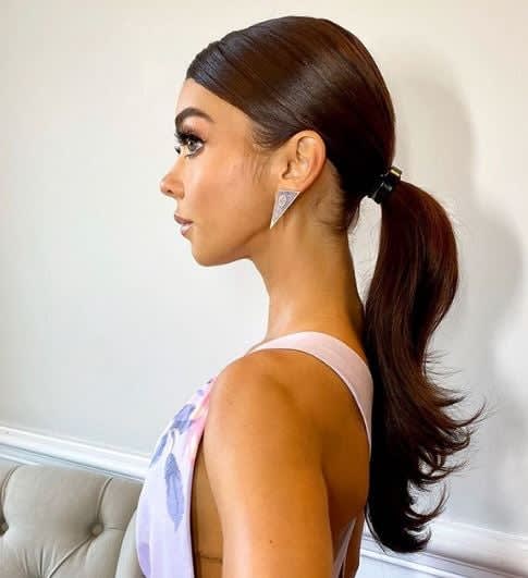 How-To: Sarah Hyland's Sleek and Classic Pony 