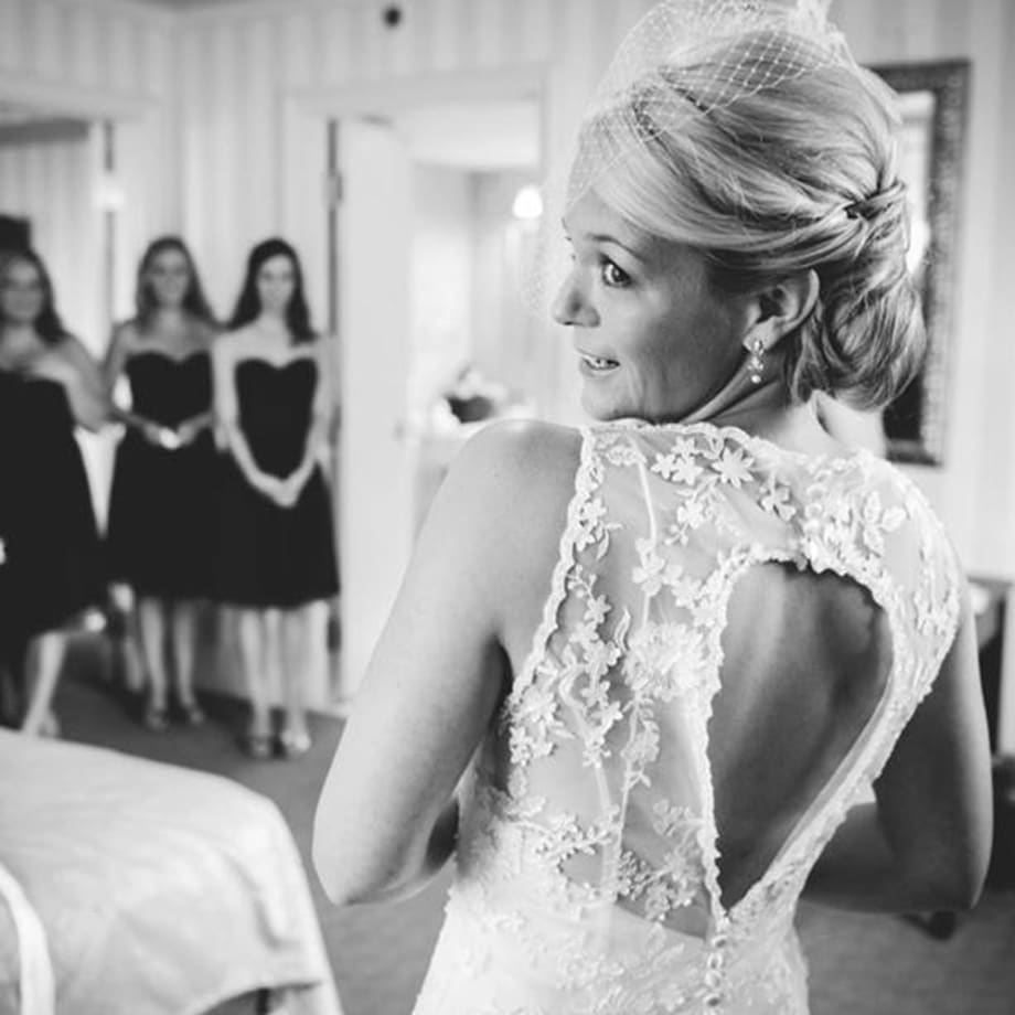 HOW TO: A Chic Chignon For The Bride