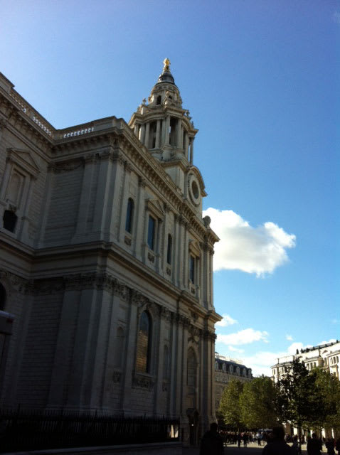 Sassoon's Life Celebrated at London Memorial