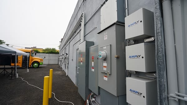 5 New Tech Offerings for Alt-Fuel School Bus Fleets