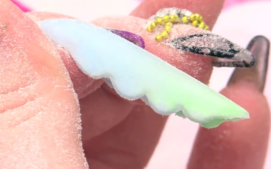 How to Sculpt a Scalloped Acrylic Nail (Part 1 of 2)