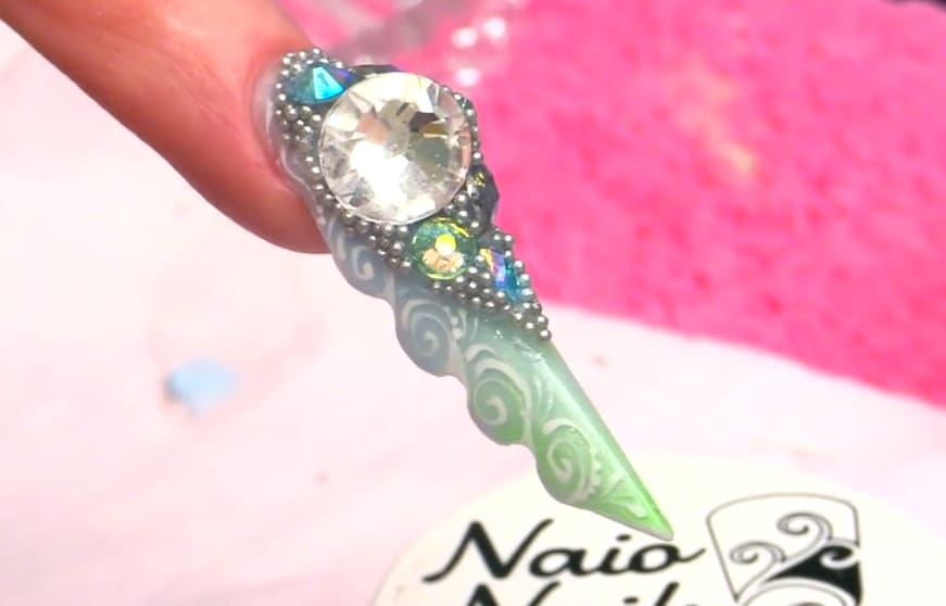 How to Sculpt a Scalloped Acrylic Nail (Part 2 of 2)