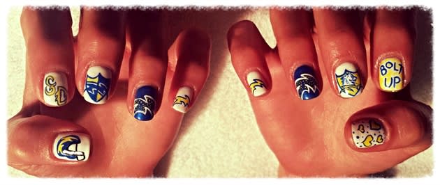 Fanicure: Super Bowl-Inspired Nails