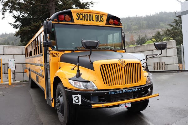 Canadian District Rolls Out 2 Electric School Buses