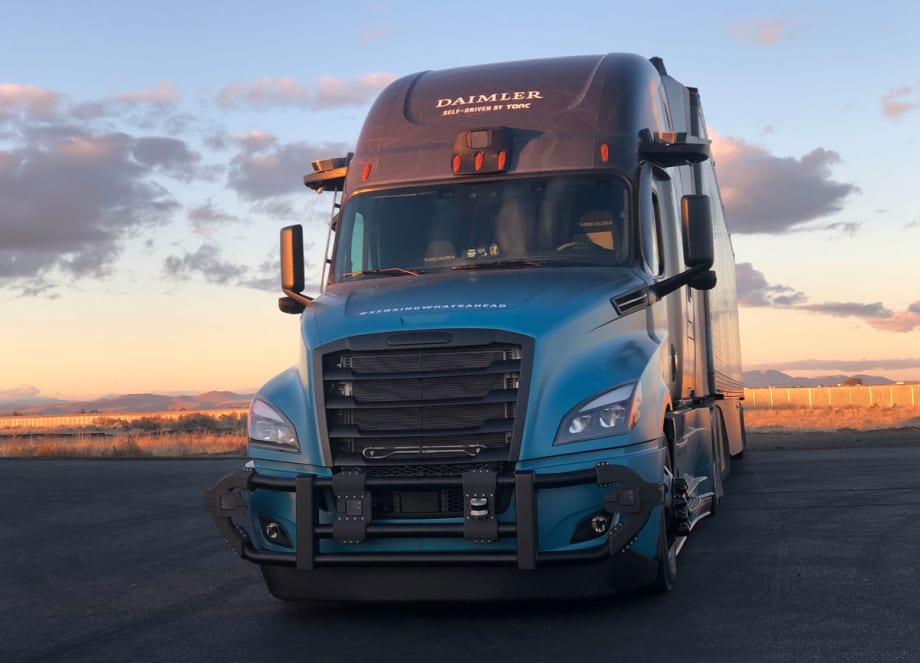 Daimler Showcases Second-Generation Autonomous Freightliner Cascadia