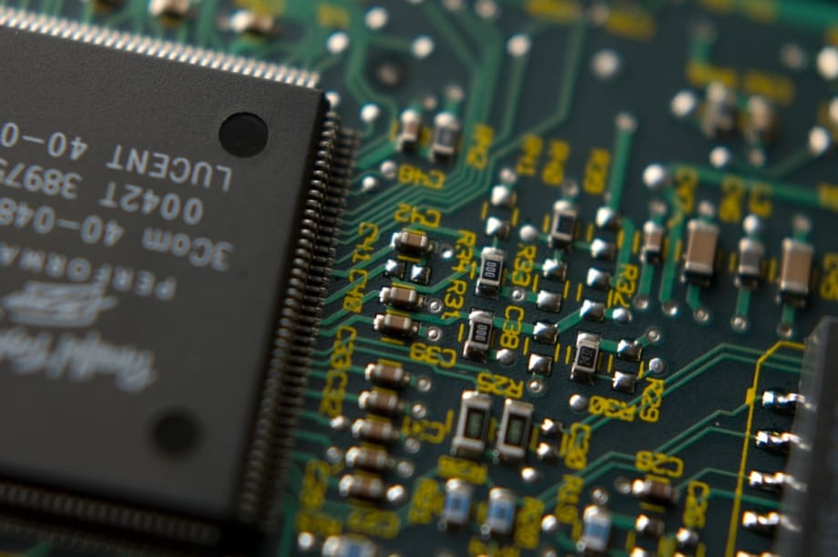 Nearly 1/3 of Fleets Surveyed Say Semiconductor Shortage Hinders Vehicle Acquisition