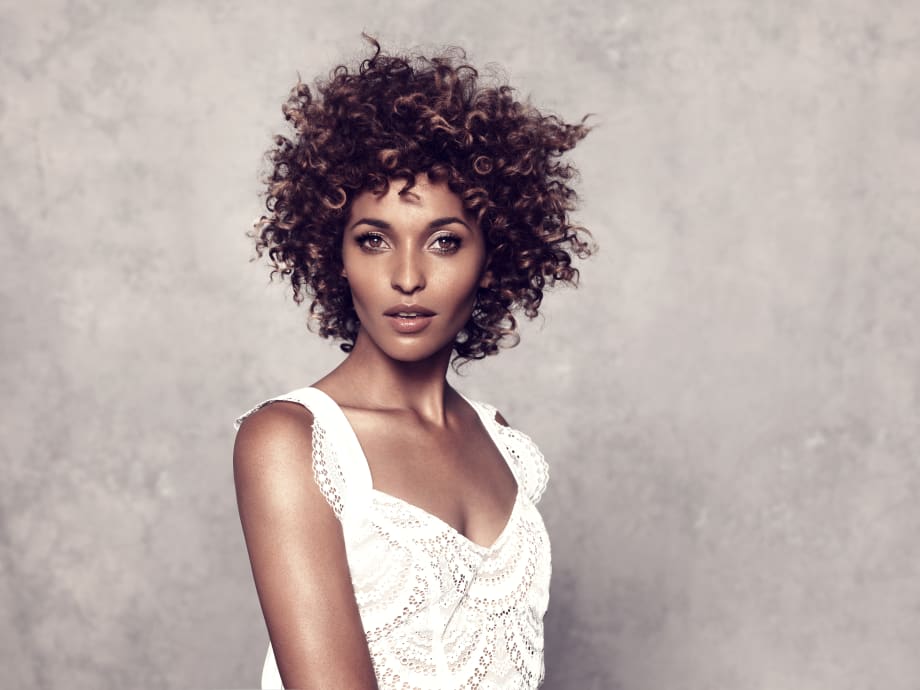 Simply Stunning: Lifestyle Cuts, Color and Styling