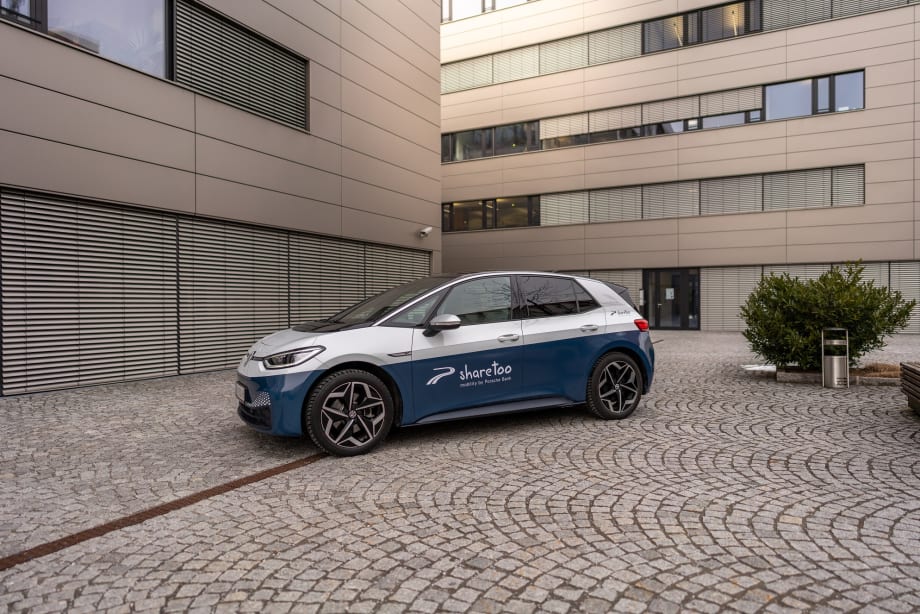 Porsche Bank Launches sharetoo, Subscription Service in Europe