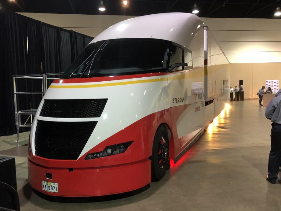 Cutting Edge and Conventional: Shell’s Starship Concept Truck Arrives