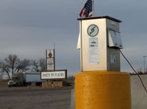 Eight Truckstops Join Network of Electric Plug-in Power Pedestals